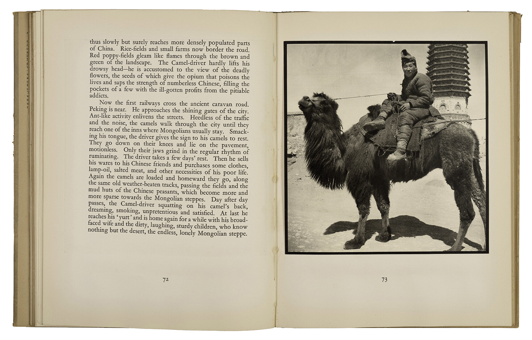 Foto13 Spread The Camel driver uit het boek People in China 1935 lowres - Ellen Thorbecke |  - Ellen Thorbecke